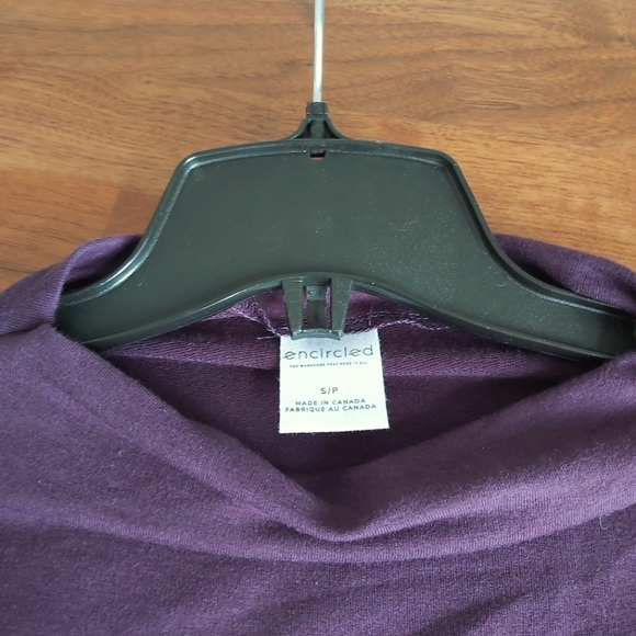 ENCIRCLED Puff Sleeve Dress - Picture 2 of 4